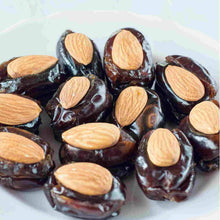 Dates with Almonds