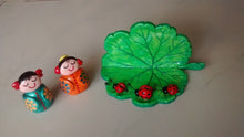 Hand Painted Visiting Card Holder (Light Green)