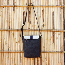 Elephant Print Medium Tall Messenger Bag (Unisex) (Grey Black)